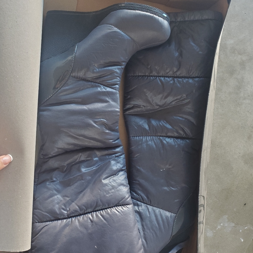 Bebe super comfy, chic & soft julia boots NIB